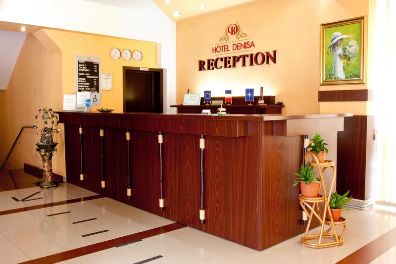 Denisa Hotel Otopeni Bagian luar foto